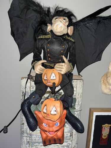 Customer photo review of C + F Flying Monkey