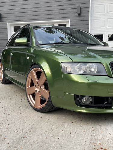 Pepito C. review of Glossy Metallic Mamba Green Vinyl Wrap image 1 out of 1