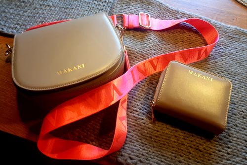 Customer photo review of STRAP - NEON PINK