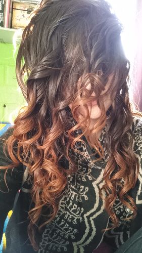Reseña con foto de un cliente sobre Henna Jamila BAQ (envase dañado)