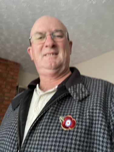 Paul review of RAF Roundel Poppy Pin image 1 out of 1