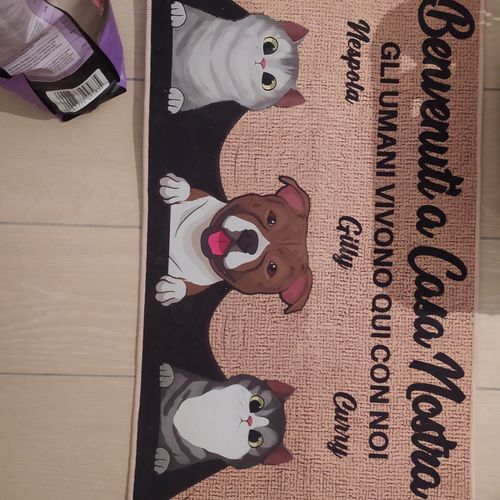 Customer photo review of Tappeto personalizzato con Cani & Gatti