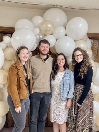 Customer photo review of Pop The Bubbly Balloon Garland Kit