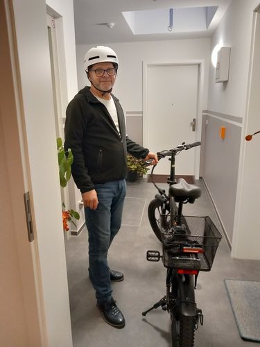 Customer photo review of Fafrees F20 250W 20" Folding Step-through Electric Bike 15AH 25km/h 120km