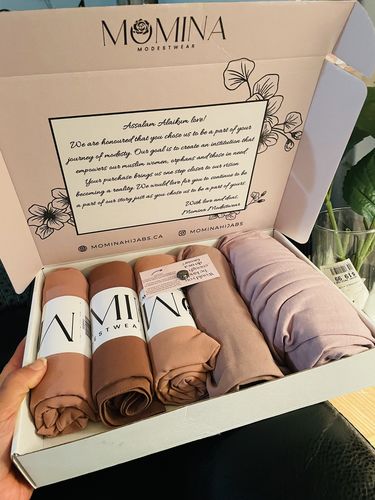 Customer photo review of Premium Chiffon Hijab - Cocoa Berry