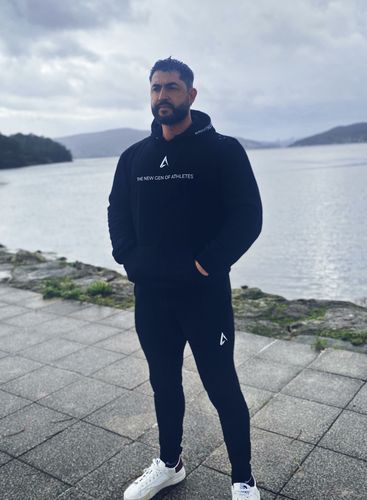 Customer photo review of Comfort Supreme Joggers - Black