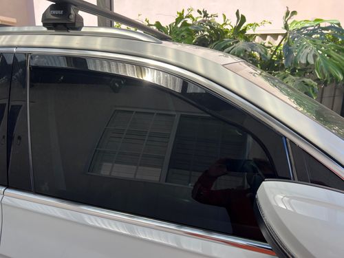 Customer photo review of Slim-line Weather Shields - Volkswagen Touareg MK3 5 Door 18+