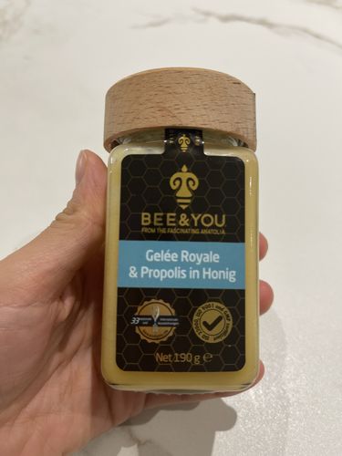Customer photo review of Propolis Koninginnengelei Rauwe Honing