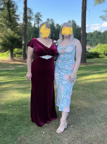 Customer photo review of Elegant Velvet Bat Sleeves V-neck Long Bridesmaid Dresses Online