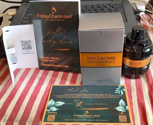 Customer photo review of Viktor & Rolf Spicebomb Extreme Eau De Parfum- 90ml