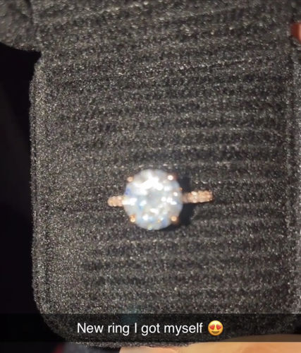 Customer photo review of MARIA ROUND CUT 925 RING