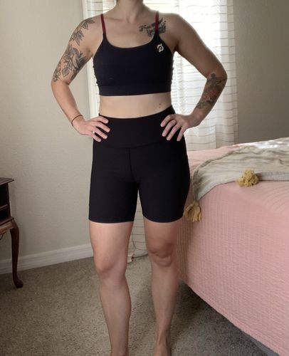 Customer photo review of Ribbed Biker Shorts - 6'' - Black