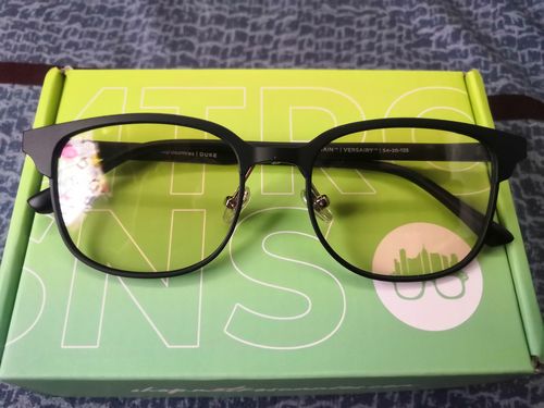 Customer photo review of MetroSunnies Duke (Black) / Con-Strain PRO Photochromic Blue Light / Versairy / UV400 / Anti-Radiation