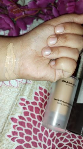 Customer photo review of CMC MATTE FOUNDATION - Perfect Canvas for your make-up