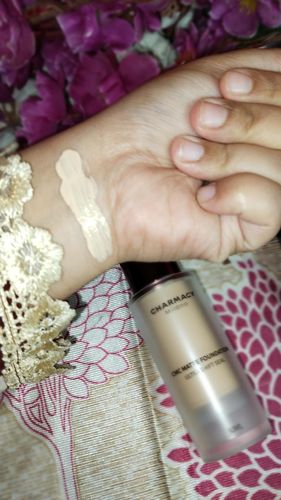 Customer photo review of CMC MATTE FOUNDATION - Perfect Canvas for your make-up