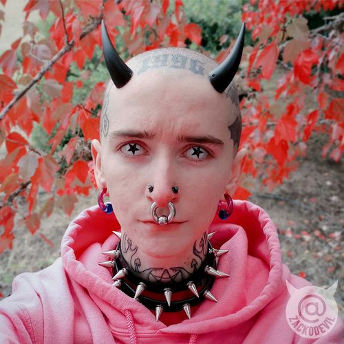 Customer photo review of White Pentagram Contacts