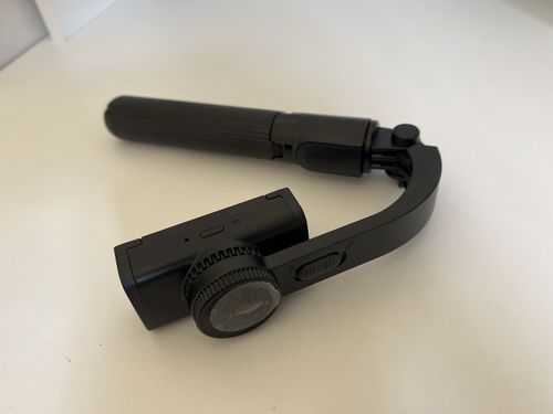 Customer photo review of L08 Gimbal Stabilizer 360 Degree Rotating Wireless Portable Selfie Stick Tripod Mobile