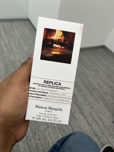 Customer photo review of Maison Margiela Replica By The Fireplace Eau De Toilette - 100ML