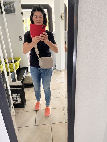 Customer photo review of JASMIN - TAUPE