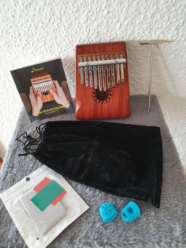 Customer photo review of Donner Daumenklavier Kalimba Instrument 10 Schlüssel Solid Finger Klavier Mahagoni DKL-10