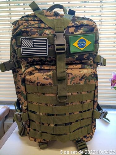 Customer photo review of Super Mochila Tática Militar de 50 Litros - MEGA Resistente - Frete Grátis
