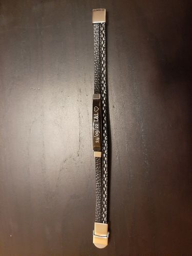 Customer photo review of Bracelet homme personnalisable en simili cuir et acier inoxydable