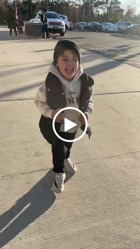 Customer video review of Sherpa Lined Puffer Vest - Black