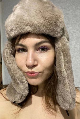 Customer photo review of THE BEIGE FAUX FUR TRAPPER