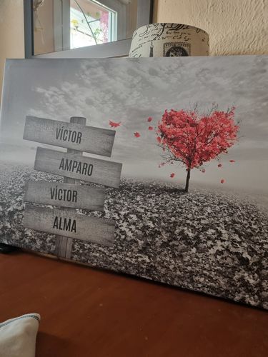 Customer photo review of Lienzo Árbol Corazón con Nombres Personalizados