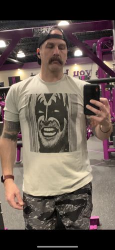 Customer photo review of Kiss "Johnny" Tee