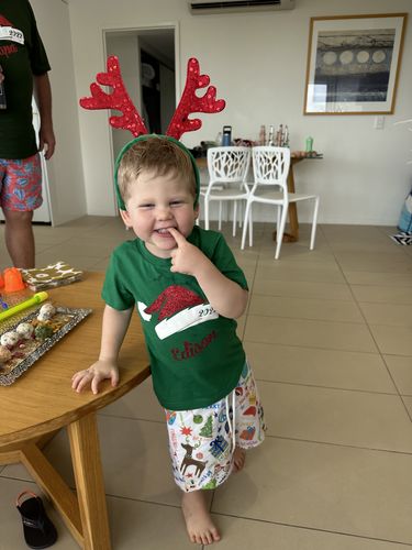 Customer photo review of Tinsel in a Tangle Tablecloth