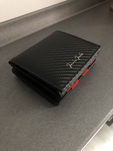 Customer photo review of Flap Boy - Magic Wallet with Coin Pocket