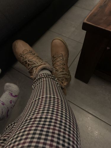 Customer photo review of Shearling Winter Boot Women - Oats