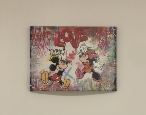 Customer photo review of Tableau Mickey Minnie Loves Balloon