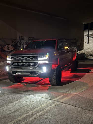 Customer photo review of Premium RGB+W Rock Lights