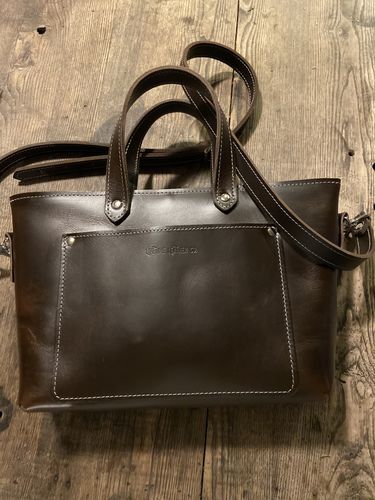 Customer photo review of TPK Crossbody Tote