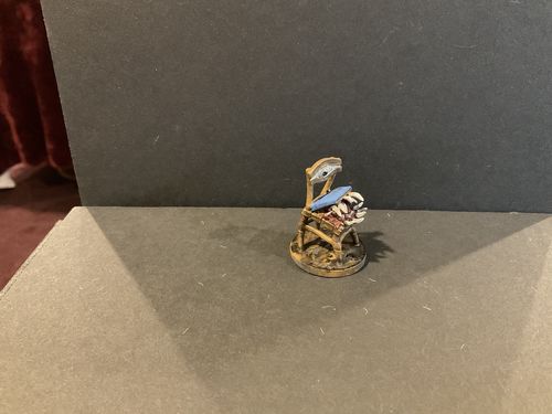 Customer photo review of Chair Mimic Tabletop Miniature