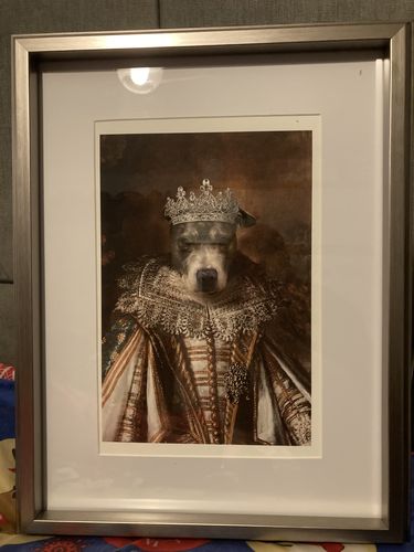 Customer photo review of The Queen - Custom Vintage Pet Portrait