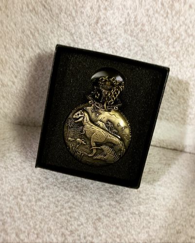 Customer photo review of Montre à Gousset T-Rex