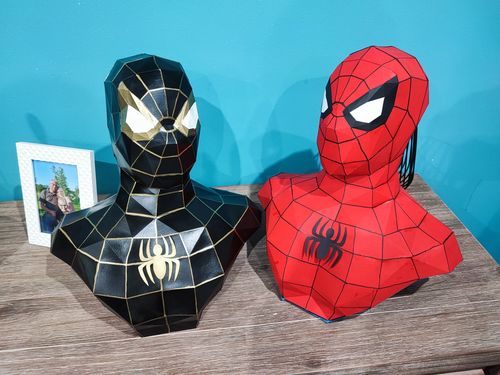 Customer photo review of Patrons Buste Spiderman (pdf)