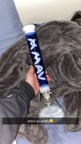 Customer photo review of 18" Hermosa Beaker Bong