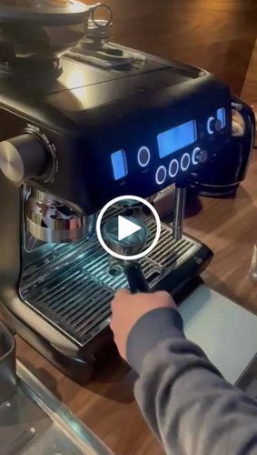 Customer video review of Dreispitz, Espresso