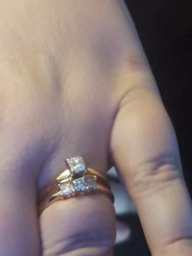 Customer photo review of 0.30-0.80 CT Princess Cut Natural Diamonds - Three Stone Rings