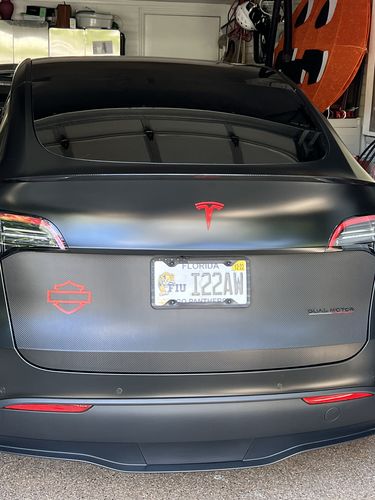 Customer photo review of Genuine Carbon Fiber Performance Spoiler for Tesla Model Y 2020-21