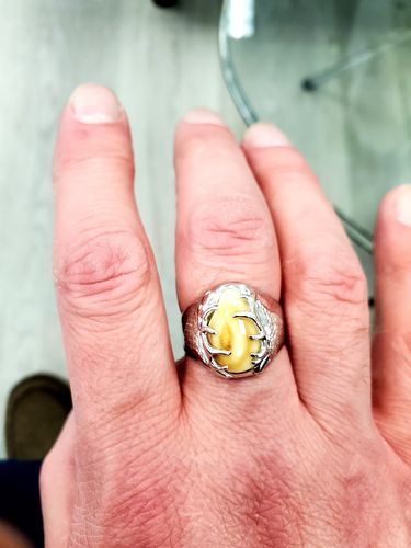 Matthew S. review of Twin Peaks Elk Ivory Sterling Silver Mens Ring image 1 out of 1