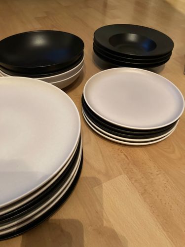 Customer photo review of The Taste Menüteller Ø 26 cm - Premium Black - (2er-Set)