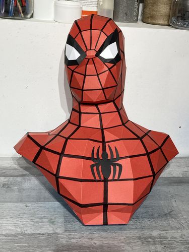 Customer photo review of Patrons Buste Spiderman (pdf)