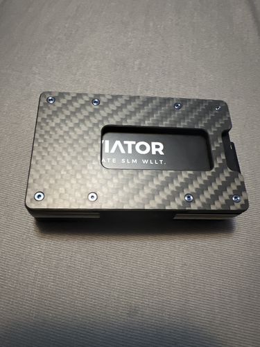 Customer photo review of Carbon Fiber 3K matte Slim Wallet