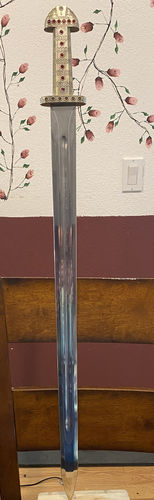 Customer photo review of 39" Full Tang Viking King Sword (Spring Steel & D2 Steel are available) of Ragnar & Bjorn Ironside from The Vikings-Functional Viking Sword