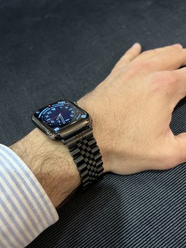 Customer photo review of Jubilee Style Bracelet For Apple watch